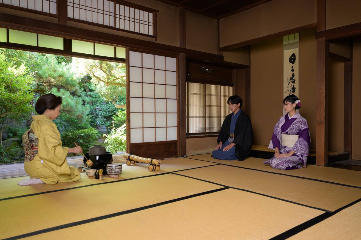 Traditional tea ceremony Kyoto in kimono at Maikoya