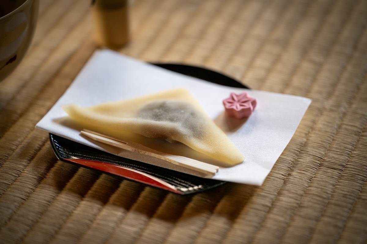 Seasonal Japanese sweets and matcha at Maikoya Gion Kiyomizu