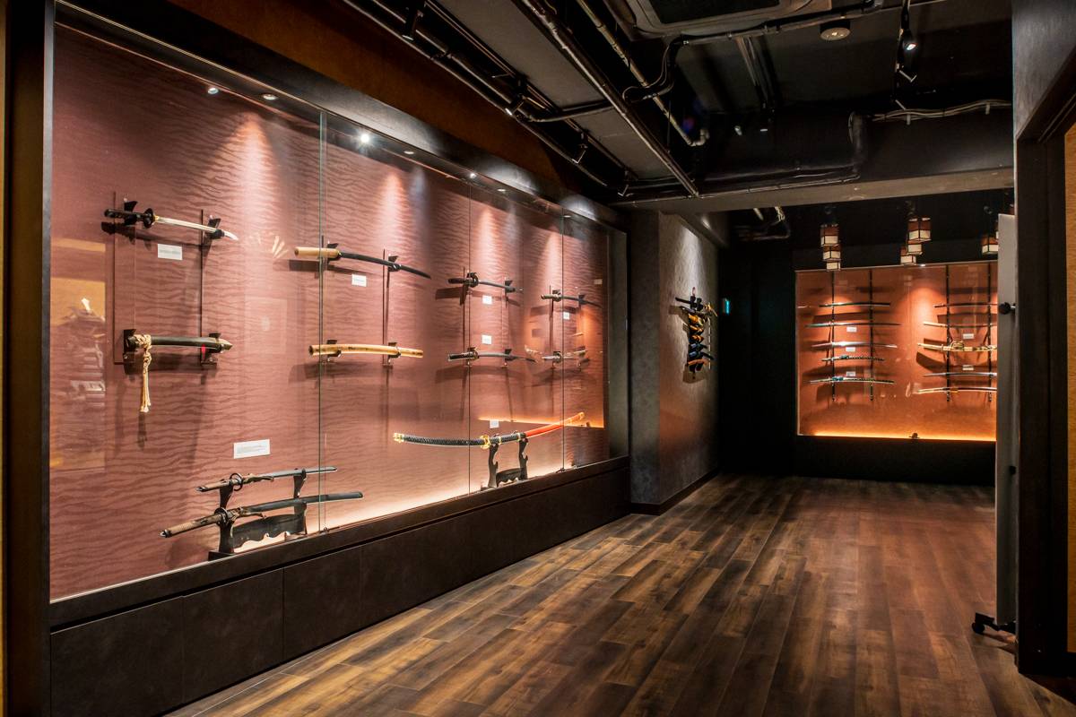 Learning about samurai swords at the Samurai Ninja Museum Asakusa