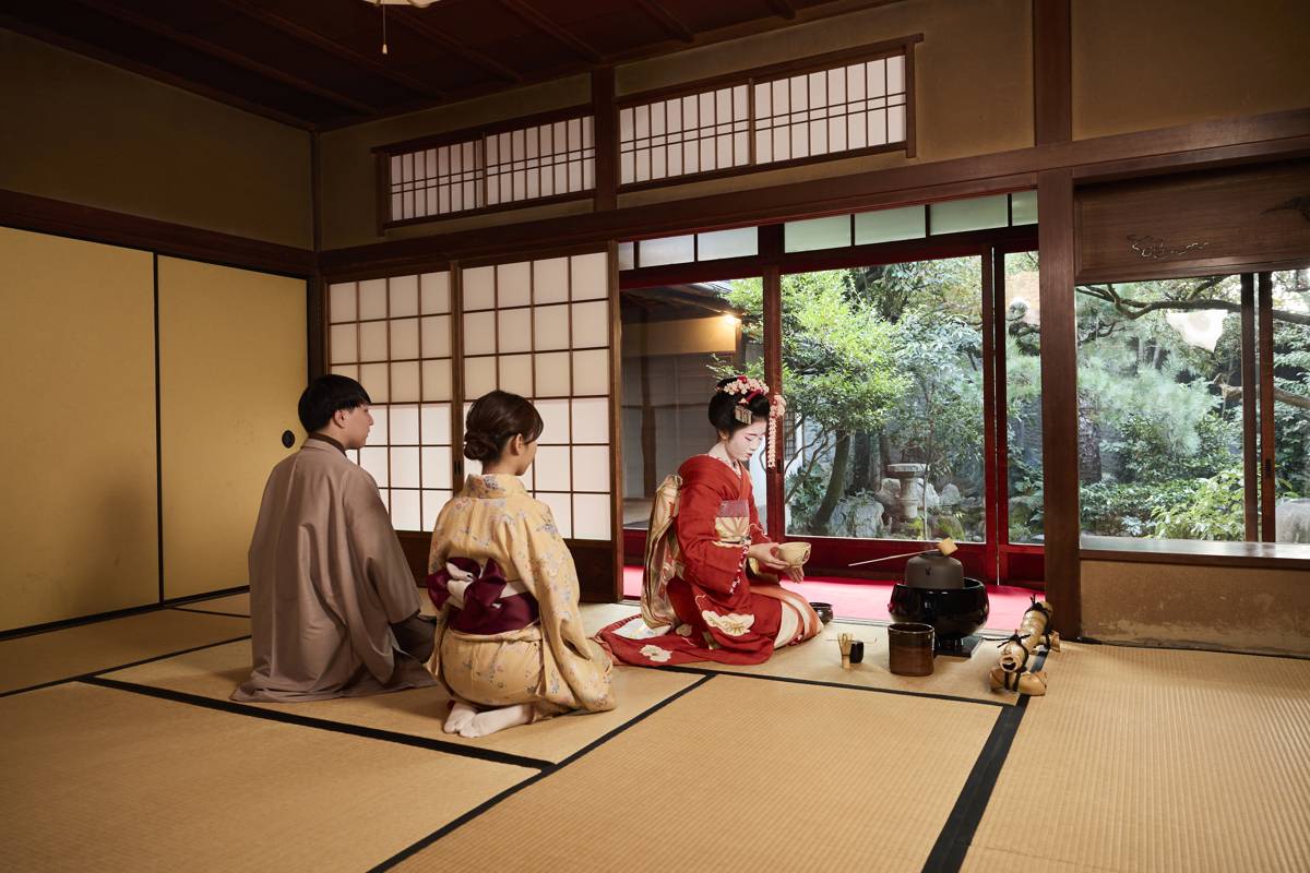 Traditional kimono rental in Kyoto Gion Kiyomizu
