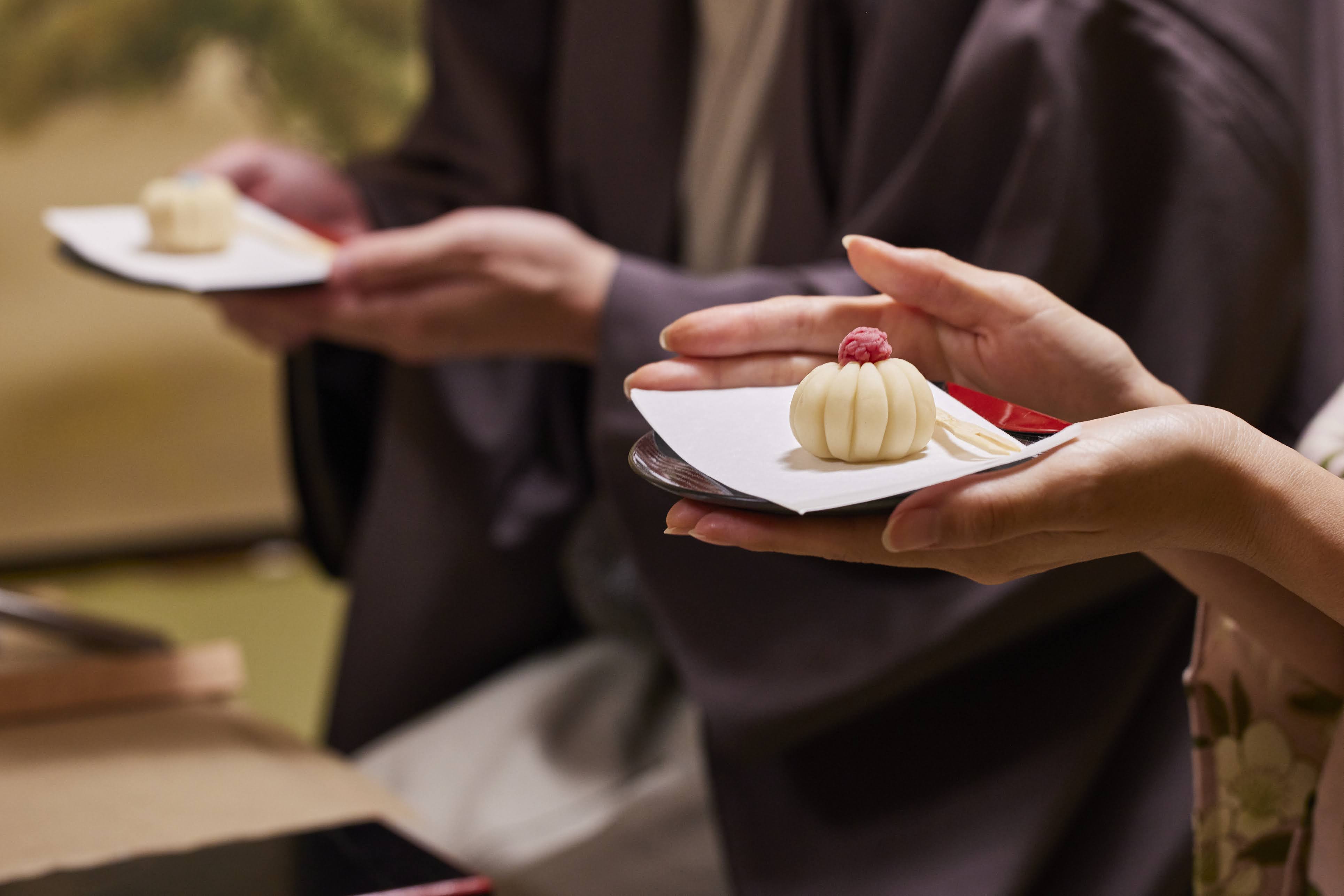 Sweets Making & Kimono Tea Ceremony Karasuma Shijo